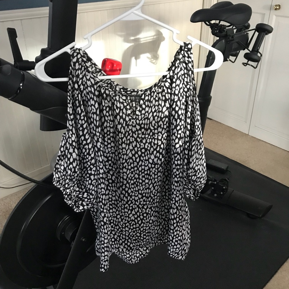 Express Cold Shoulder Key Hole Top